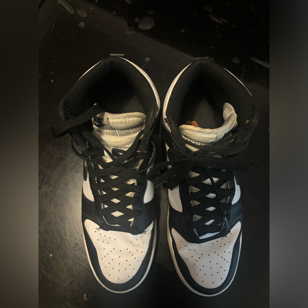 GUC NIKE MENS DUNK HIGH PANDA BLACK & white size 8 - Picture 2 of 3